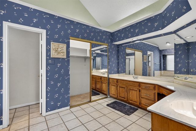 2516 Willowdale Drive, Carrollton, TX 75006