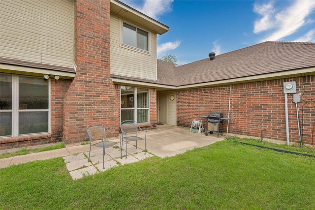 2516 Willowdale Drive, Carrollton, TX 75006