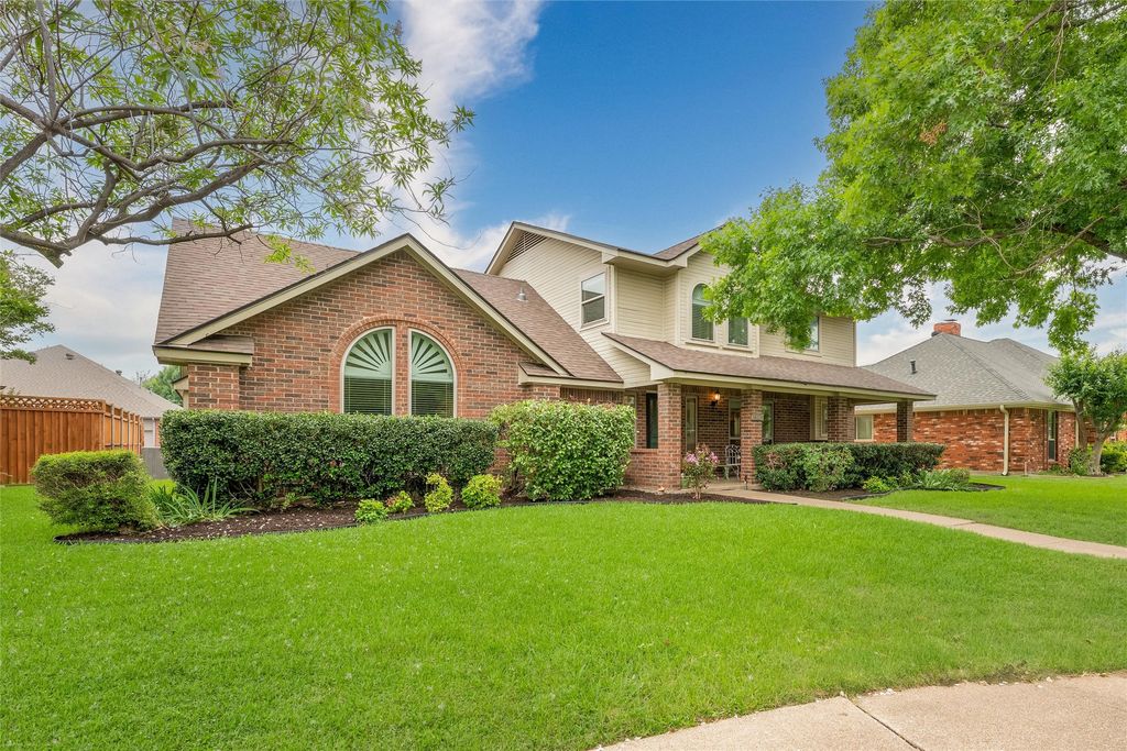 2516 Willowdale Drive, Carrollton, TX 75006