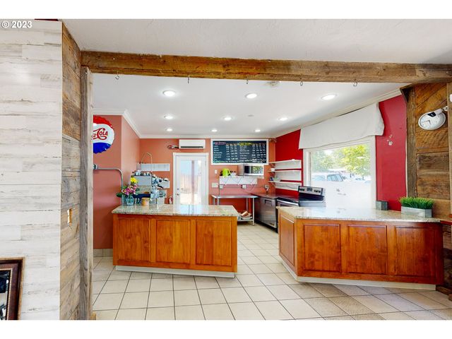 101 W BROADWAY Ave, Milton Freewater, OR 97862