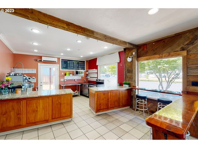 101 W BROADWAY Ave, Milton Freewater, OR 97862