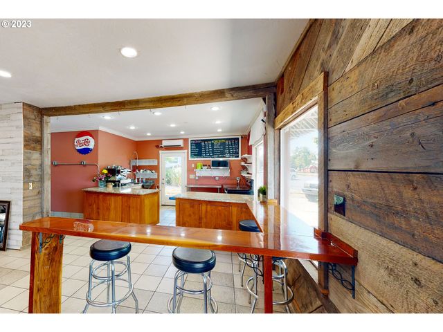 101 W BROADWAY Ave, Milton Freewater, OR 97862