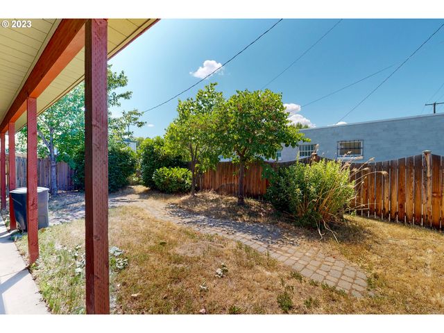 101 W BROADWAY Ave, Milton Freewater, OR 97862