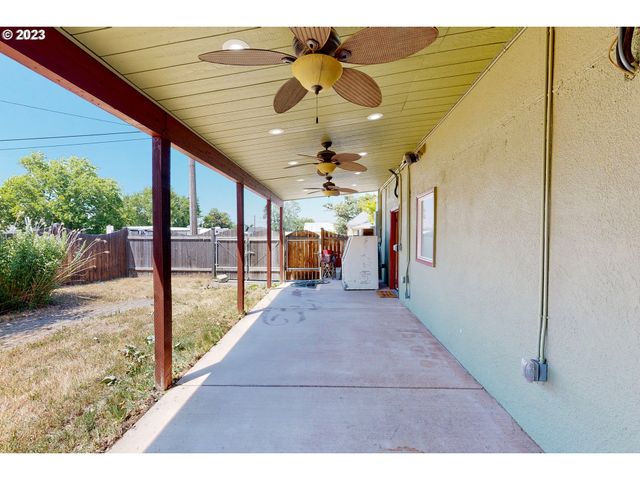 101 W BROADWAY Ave, Milton Freewater, OR 97862