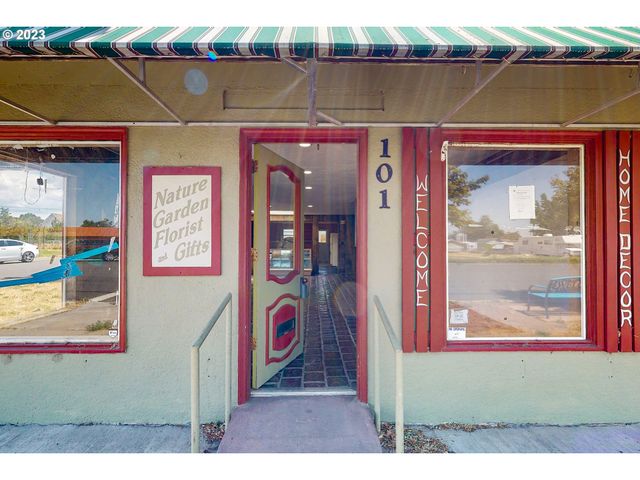 101 W BROADWAY Ave, Milton Freewater, OR 97862