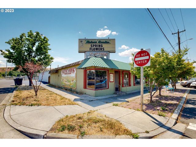 101 W BROADWAY Ave, Milton Freewater, OR 97862