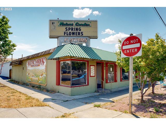 101 W BROADWAY Ave, Milton Freewater, OR 97862