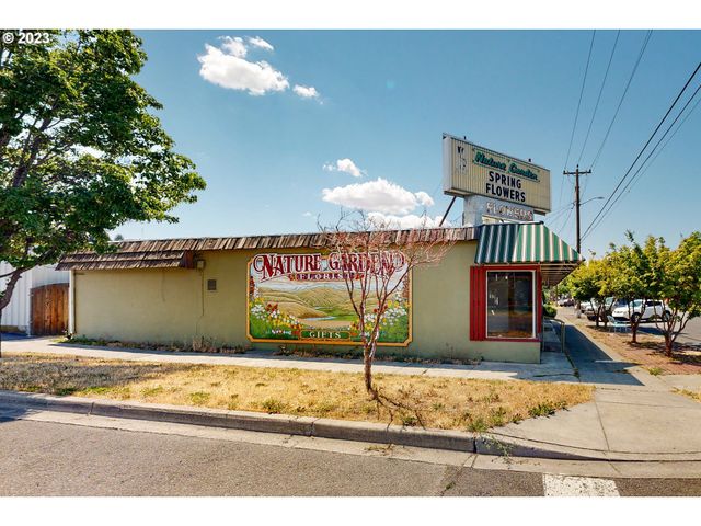 101 W BROADWAY Ave, Milton Freewater, OR 97862