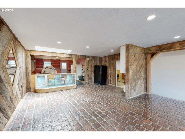 101 W BROADWAY Ave, Milton Freewater, OR 97862