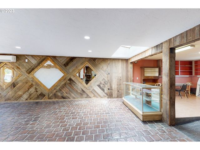 101 W BROADWAY Ave, Milton Freewater, OR 97862