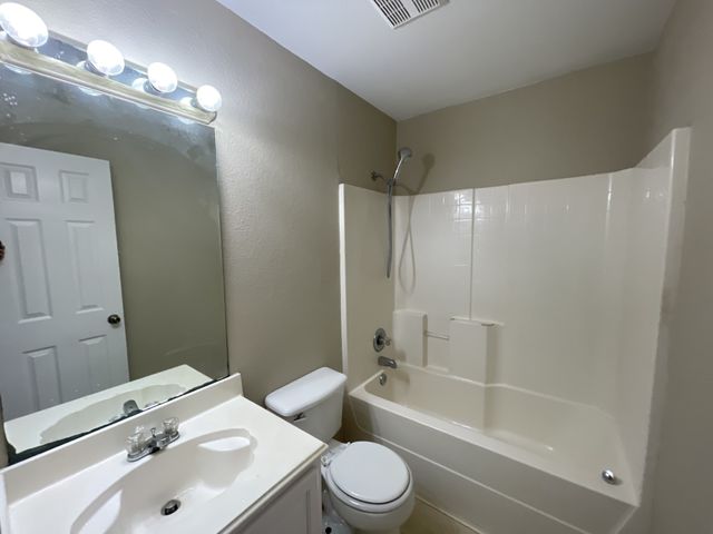 1304 Meadowbrook Lane, Crowley, TX 76036