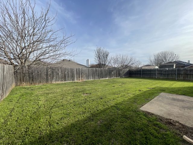 1304 Meadowbrook Lane, Crowley, TX 76036