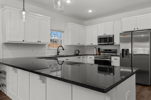 109 Calvert Ln, Gilmer, TX 75645