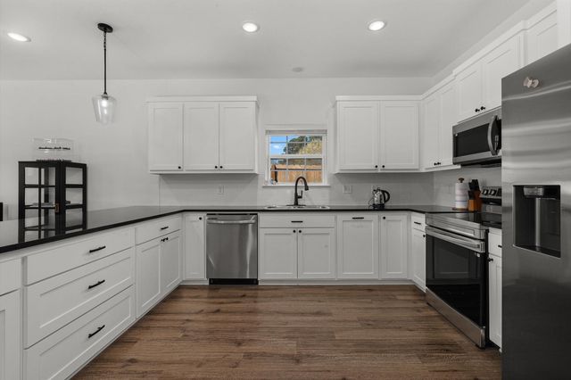 109 Calvert Ln, Gilmer, TX 75645