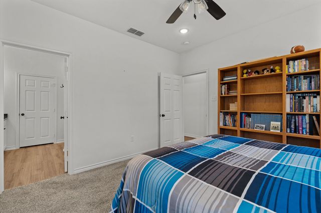 109 Calvert Ln, Gilmer, TX 75645