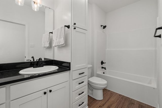 109 Calvert Ln, Gilmer, TX 75645