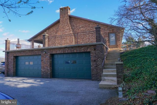 4640 FREYS LN, Hellam, PA 17406