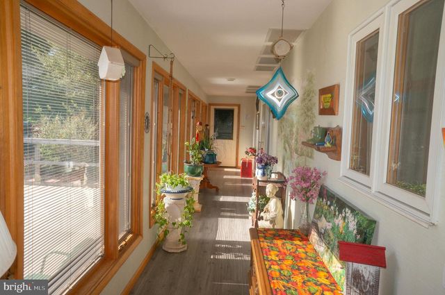 4640 FREYS LN, Hellam, PA 17406