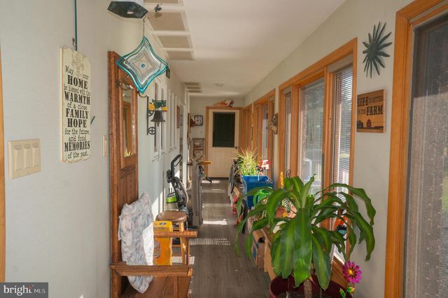 4640 FREYS LN, Hellam, PA 17406