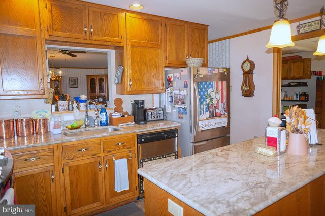 4640 FREYS LN, Hellam, PA 17406