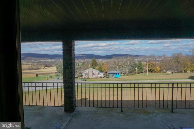 4640 FREYS LN, Hellam, PA 17406