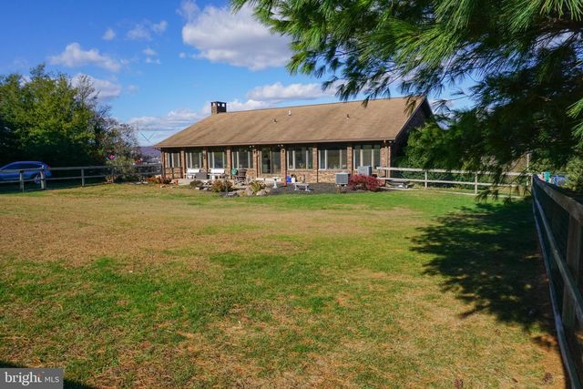 4640 FREYS LN, Hellam, PA 17406