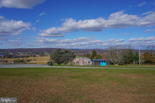 4640 FREYS LN, Hellam, PA 17406