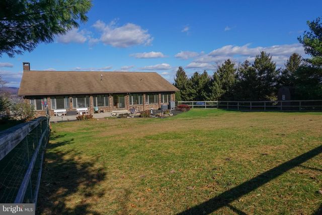 4640 FREYS LN, Hellam, PA 17406