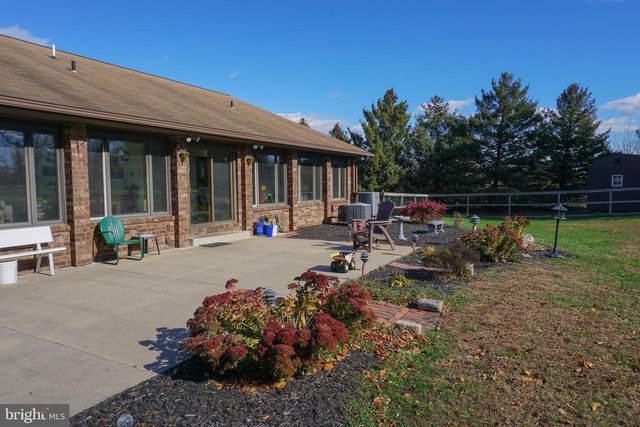 4640 FREYS LN, Hellam, PA 17406