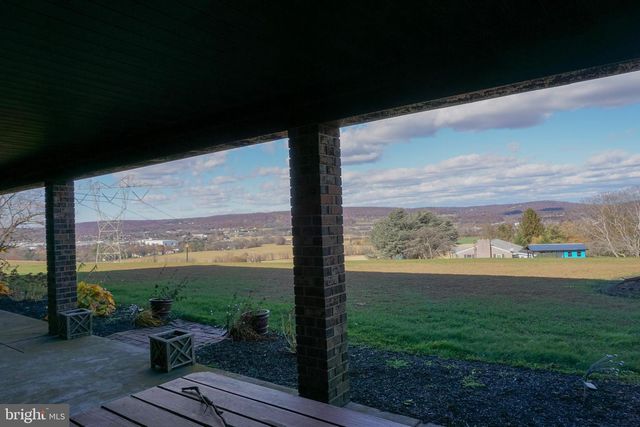 4640 FREYS LN, Hellam, PA 17406