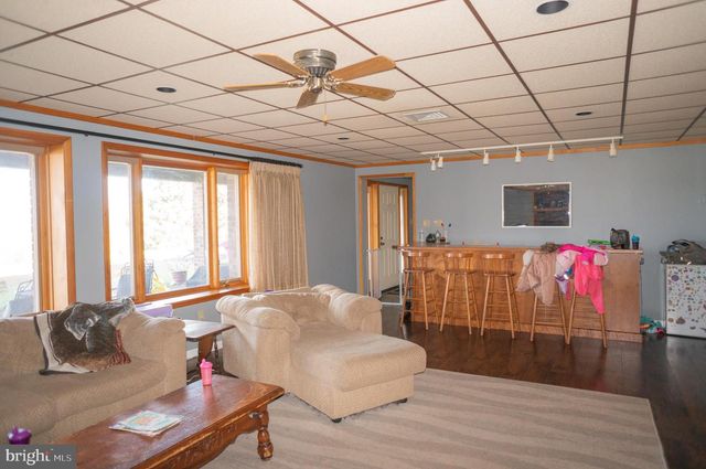 4640 FREYS LN, Hellam, PA 17406