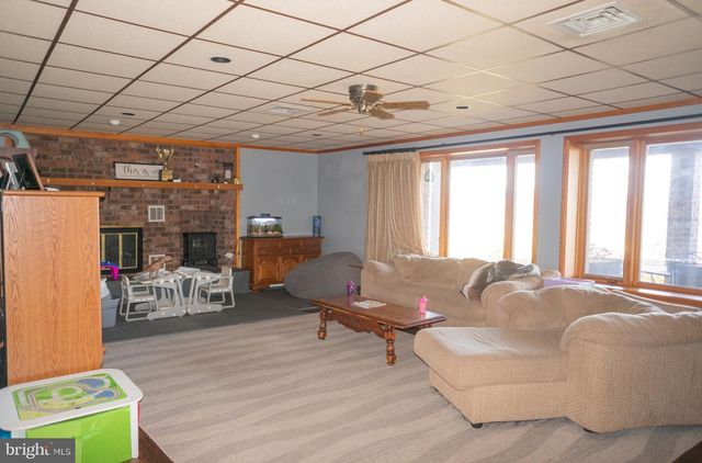 4640 FREYS LN, Hellam, PA 17406