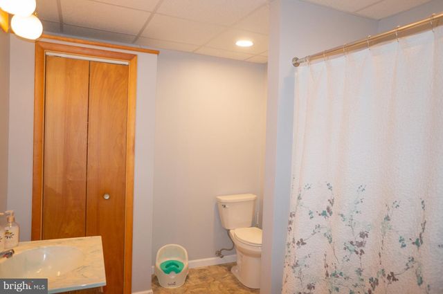 4640 FREYS LN, Hellam, PA 17406