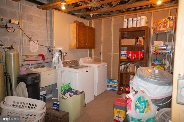 4640 FREYS LN, Hellam, PA 17406