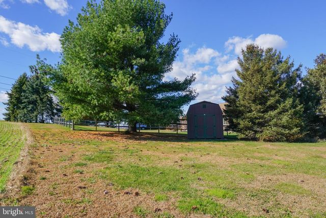 4640 FREYS LN, Hellam, PA 17406