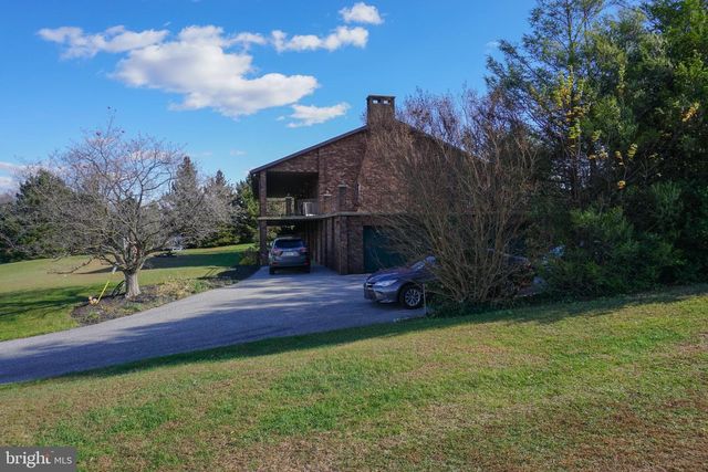 4640 FREYS LN, Hellam, PA 17406