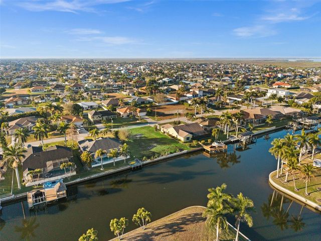 2623 SW 35TH LANE, Cape Coral, FL 33914