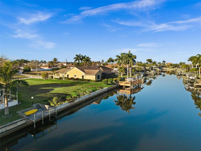 2623 SW 35TH LANE, Cape Coral, FL 33914