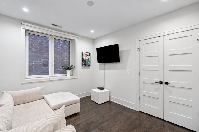 1540 N North Park Avenue 3S, Chicago, IL 60610