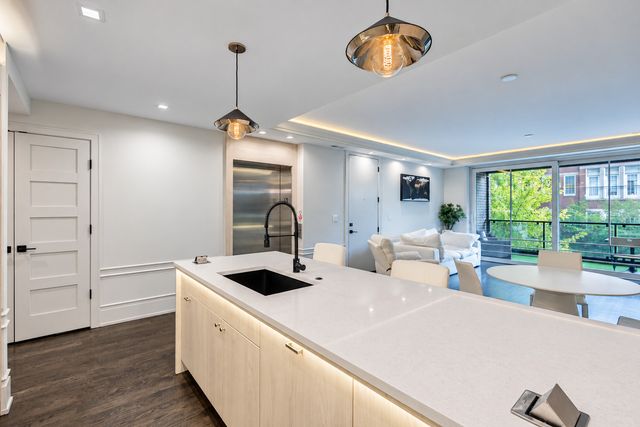 1540 N North Park Avenue 3S, Chicago, IL 60610