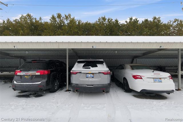 2375 Walton Boulevard 8, Rochester Hills, MI 48309