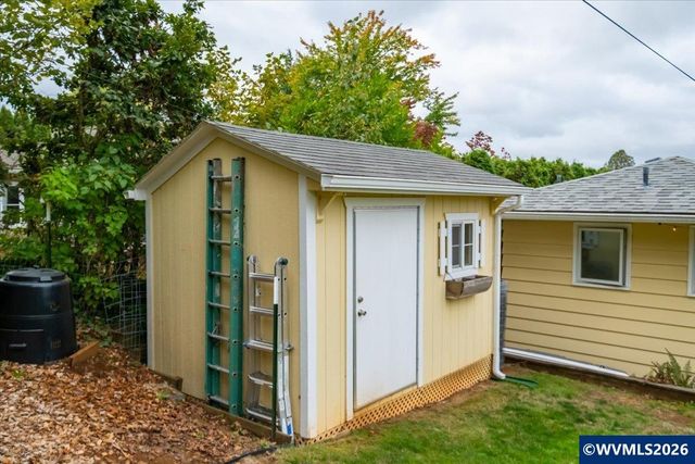 2570 Alvarado Ter S, Salem, OR 97302
