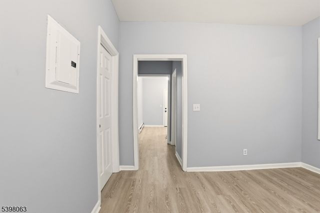 150 S 10Th St, Newark City, NJ 07107