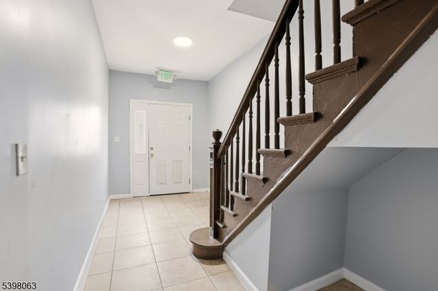 150 S 10Th St, Newark City, NJ 07107