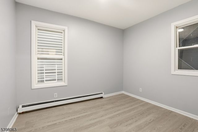 150 S 10Th St, Newark City, NJ 07107