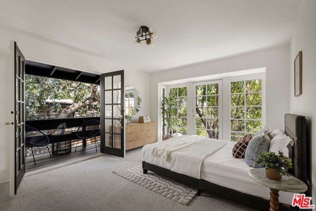 3887 Latrobe Street, Los Angeles, CA 90031