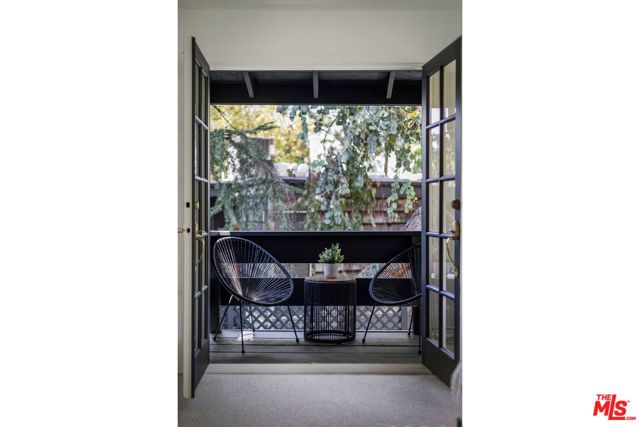 3887 Latrobe Street, Los Angeles, CA 90031