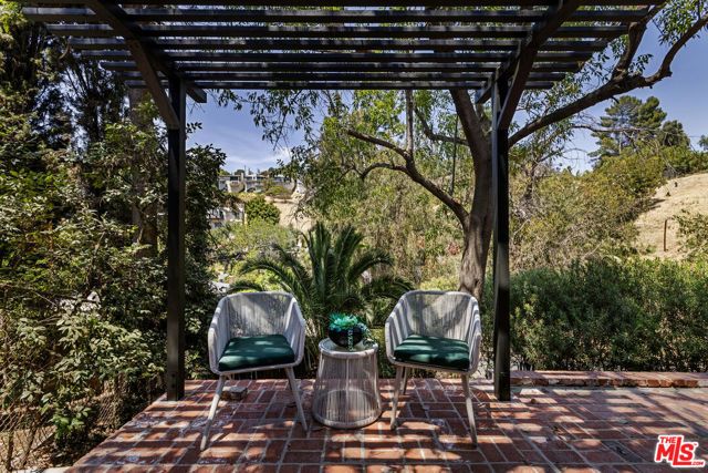 3887 Latrobe Street, Los Angeles, CA 90031