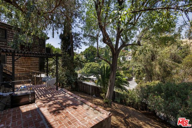 3887 Latrobe Street, Los Angeles, CA 90031