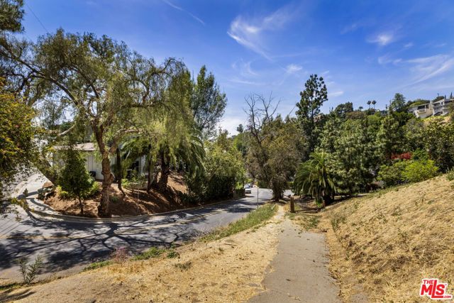 3887 Latrobe Street, Los Angeles, CA 90031